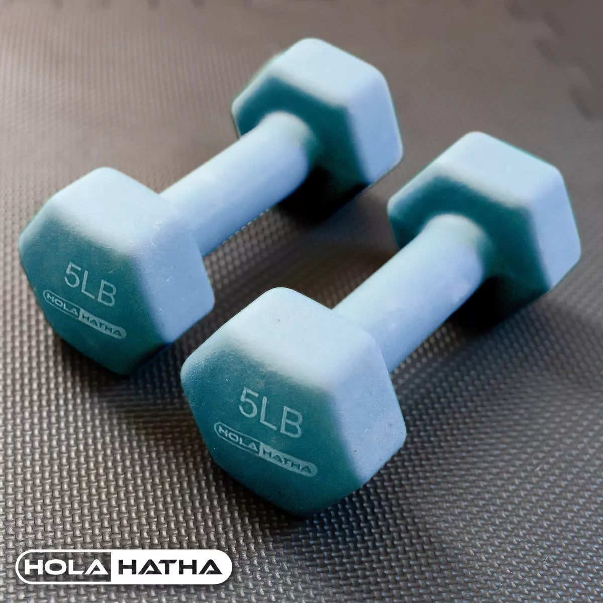 Holahatha 146 Pound Neoprene Dumbbell Weight Set, 3, 5, 8, 10, 12, 15 and 20 Pound Free Hand Weights for Full Body Strength Workouts with Storage Rack